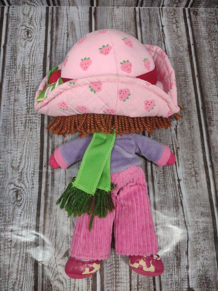 Strawberry Shortcake Plush Doll Winter outfit 6” Rare - Picture 2 of 6